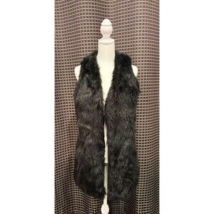 NWOT Mossimo Faux Fur Black Vest Jacket WITH POCKETS! Size Medium